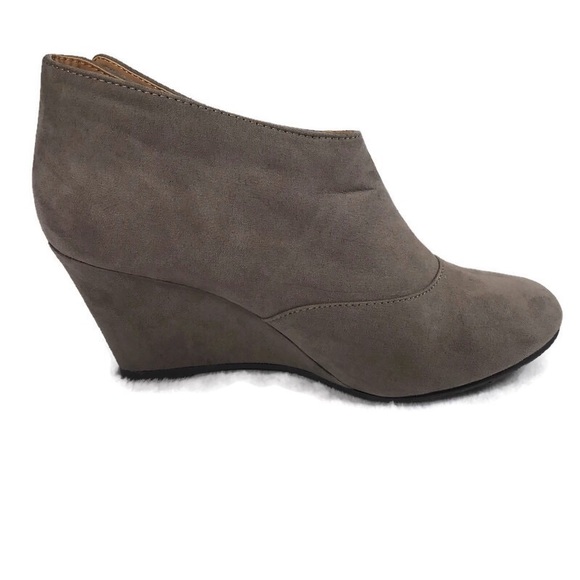 CL by Laundry Valerie booties in taupe suede - Picture 3 of 8